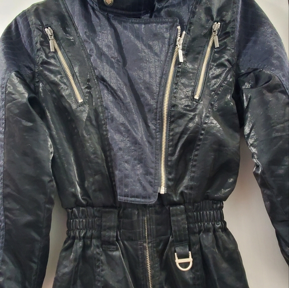 ‼️last chance. black ski suit. Women's size 4. Brand Descent. - Picture 5 of 16